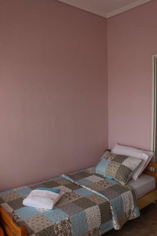 Souzana Rooms 1 ネア・プラギア エクステリア 写真